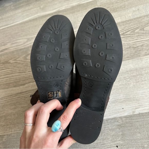 Sundance Brown Leather Ankle Boots - Picture 11 of 12